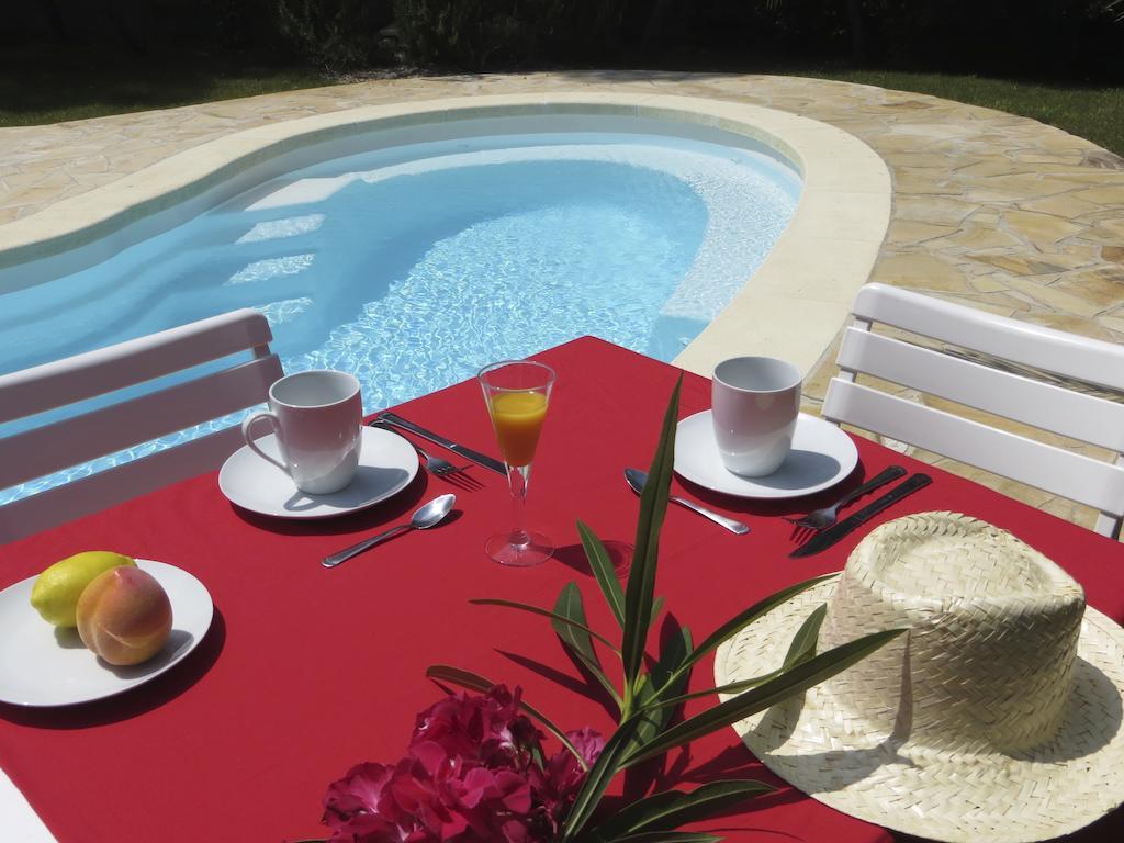 Appartement Dans Villa St Raphael Saint-Raphaël Δωμάτιο φωτογραφία