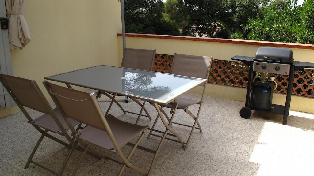 Appartement Dans Villa St Raphael Saint-Raphaël Δωμάτιο φωτογραφία